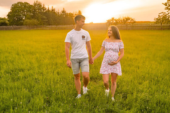 těhotenský portrét, tehotenství, starý plot, Lučiště, západ slunce, TĚHOTENSKÝ  FOTOGRAF, 